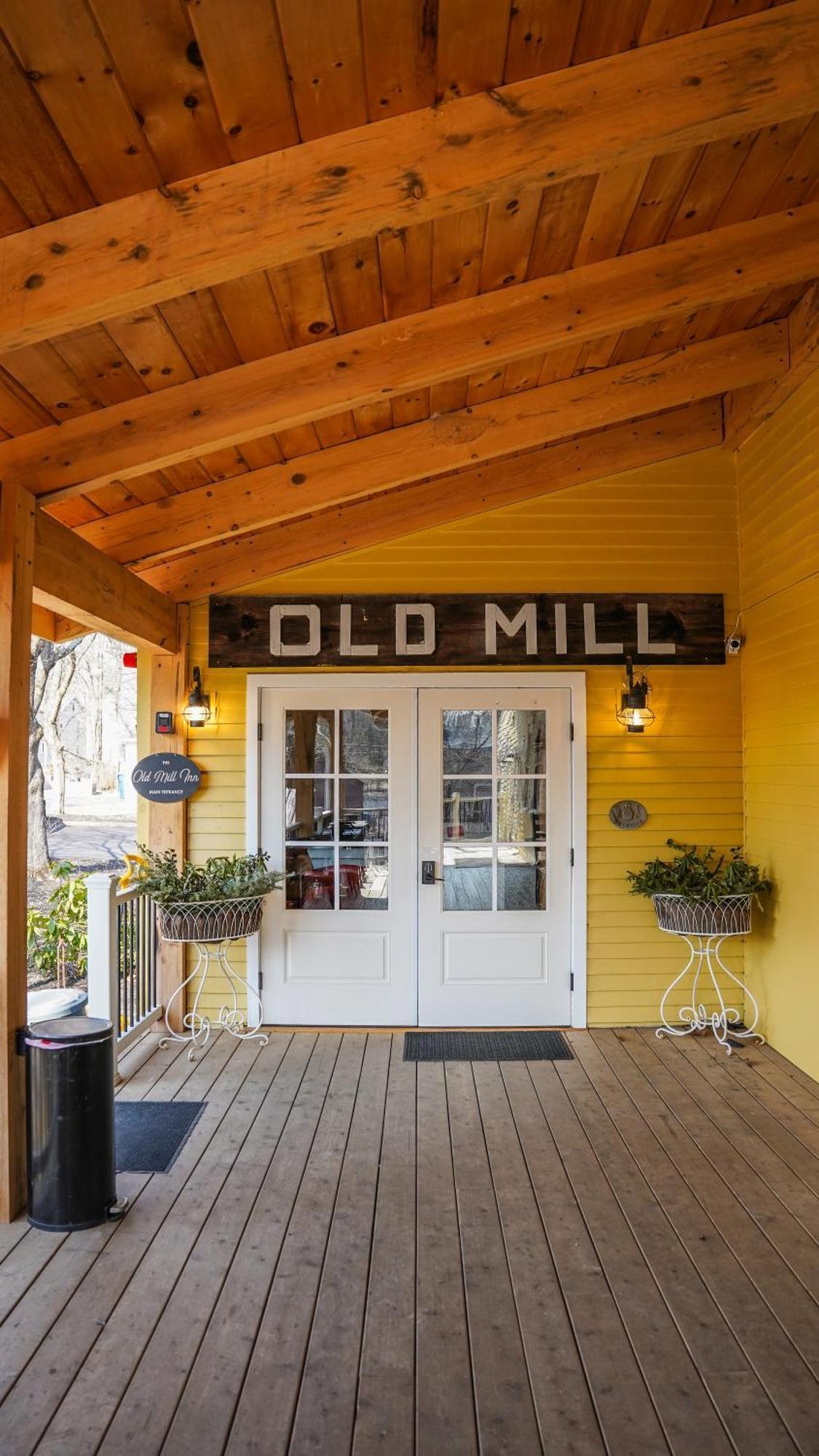 Old Mill Inn Hatfield Exterior foto